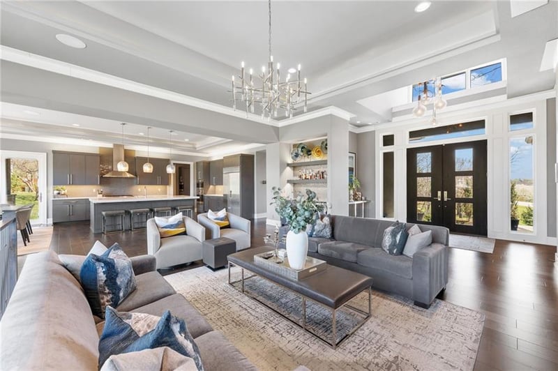 4140 W 151st St, Leawood, KS 66224