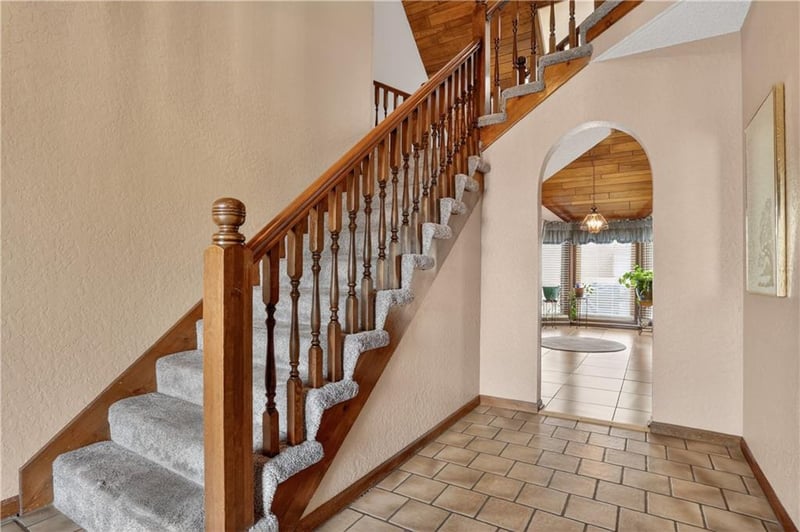 9805 Appleton Ave, Kansas City, MO 64134