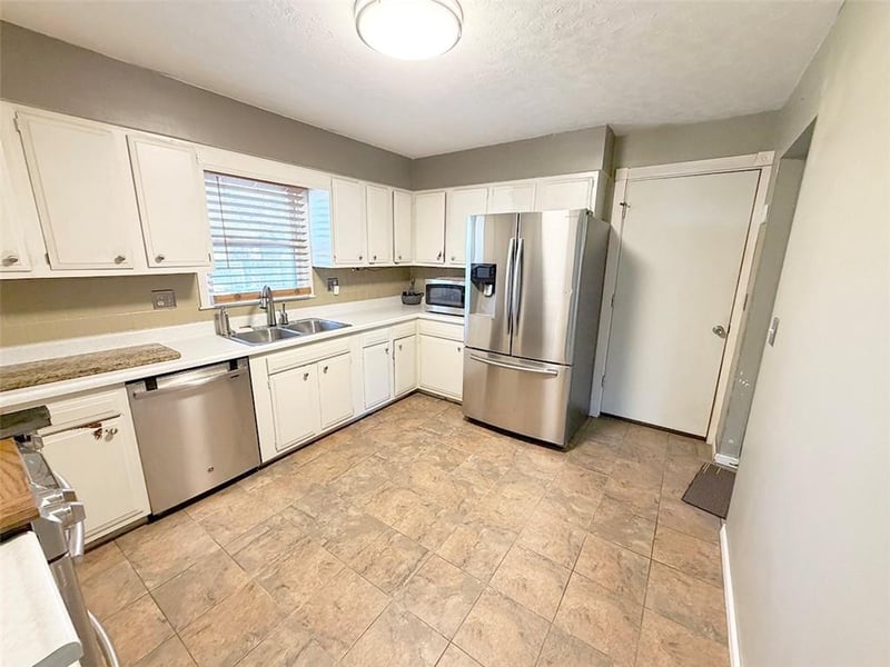 1 Hi View Ridge Dr, Archie, MO 64725