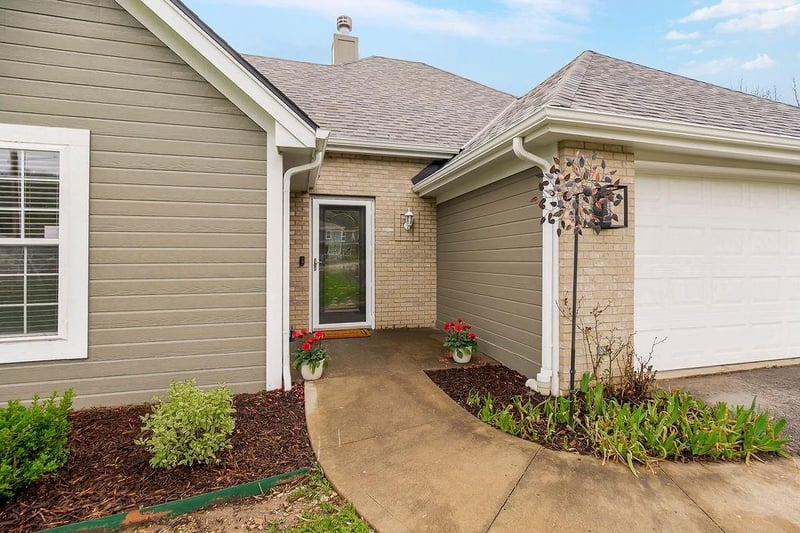 309 Minter Rd, Grain Valley, MO 64029