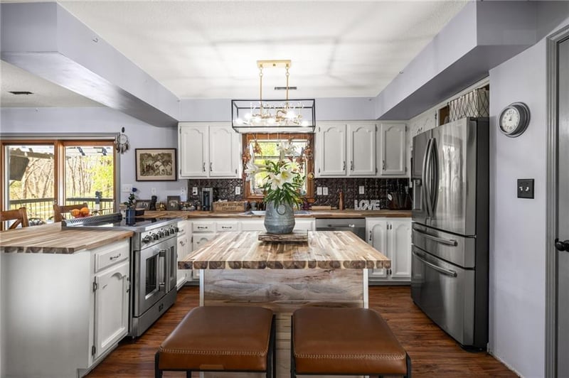 844 NW State Rt 13 Hw, Warrensburg, MO 64093