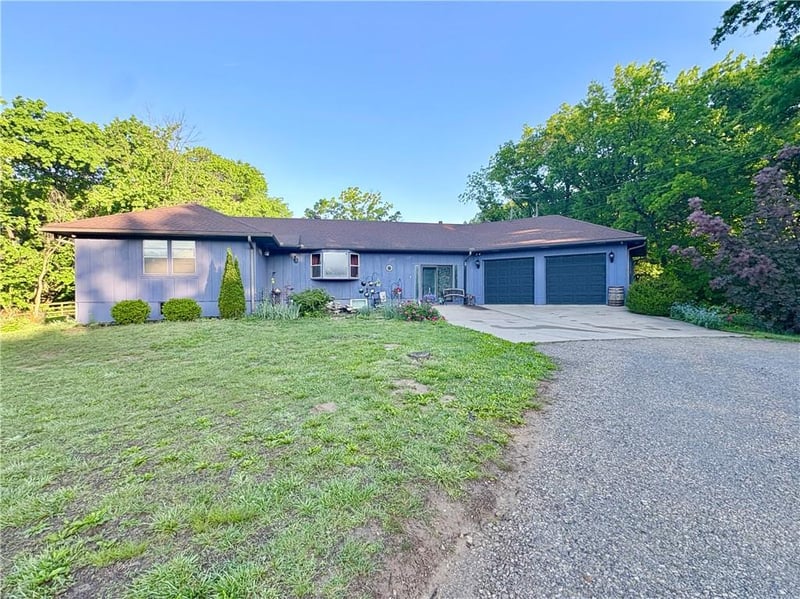 844 NW State Rt 13 Hw, Warrensburg, MO 64093