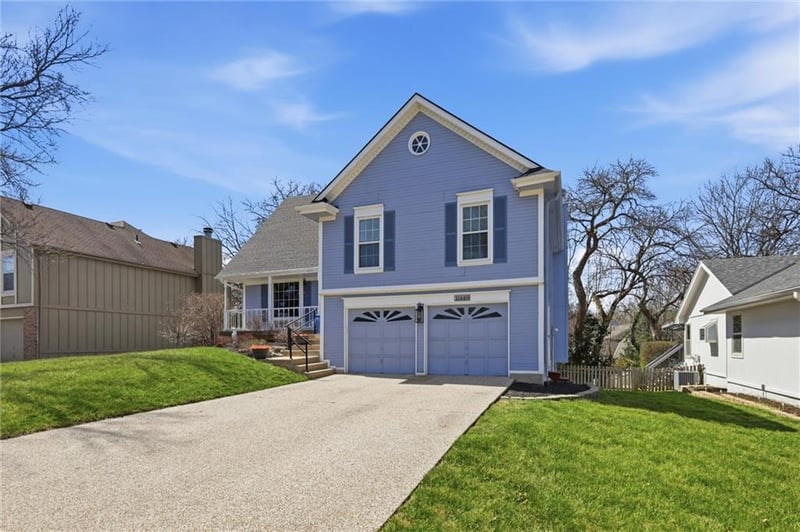 11520 Robinson St, Overland Park, KS 66210