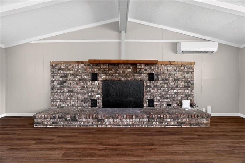 8823 23rd St, Kansas City, MO 64129