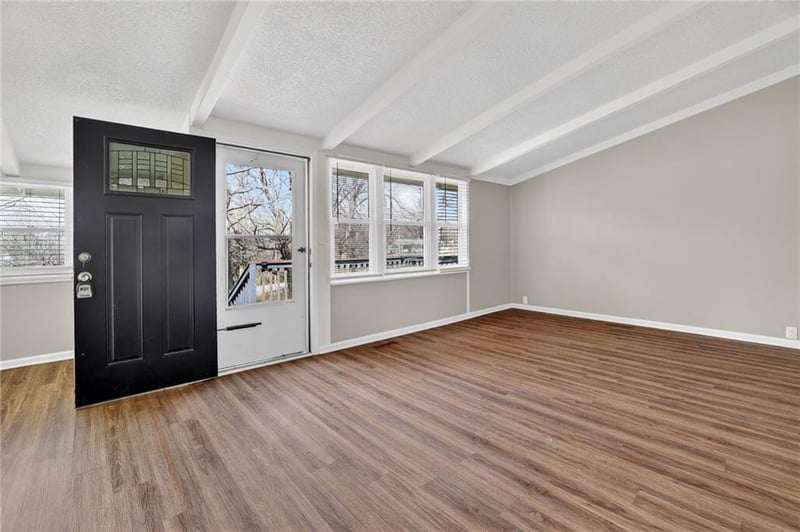 8823 23rd St, Kansas City, MO 64129