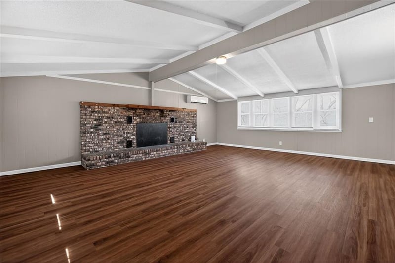 8823 23rd St, Kansas City, MO 64129