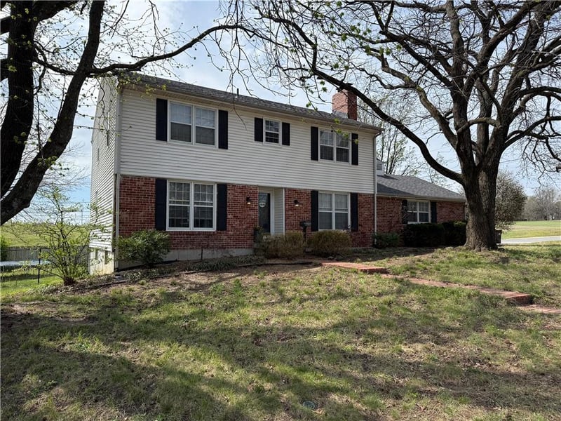 700 Clark St, Warrensburg, MO 64093