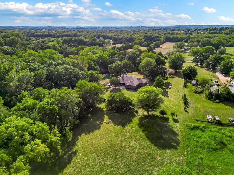 20260 178th St, Tonganoxie, KS 66086