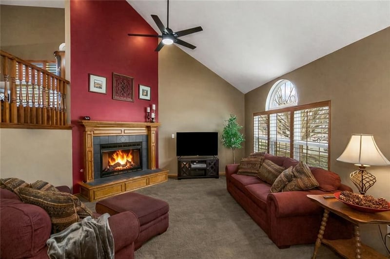 305 Fiddlewood Ave, Lee's Summit, MO 64086