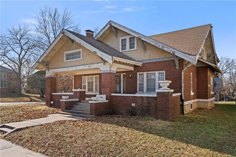 419 4th St, Independence, KS 67301