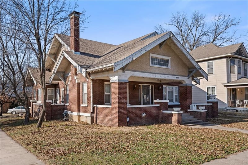 419 4th St, Independence, KS 67301