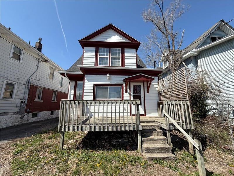 2611 Garfield Ave, Kansas City, MO 64127