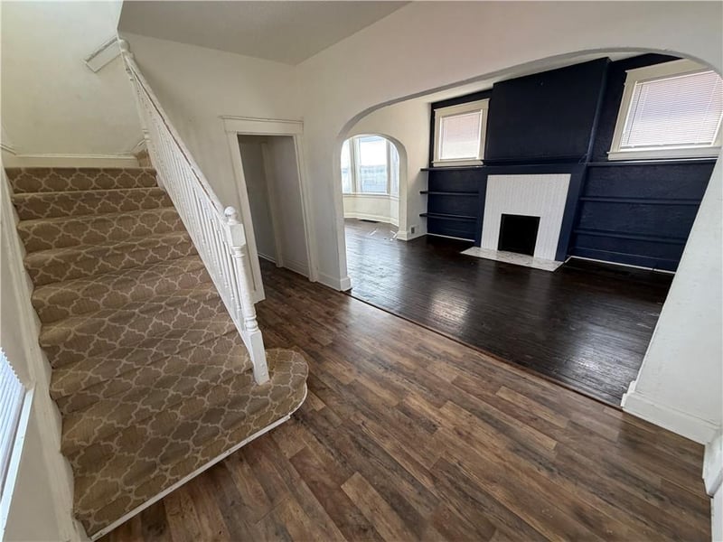 2611 Garfield Ave, Kansas City, MO 64127