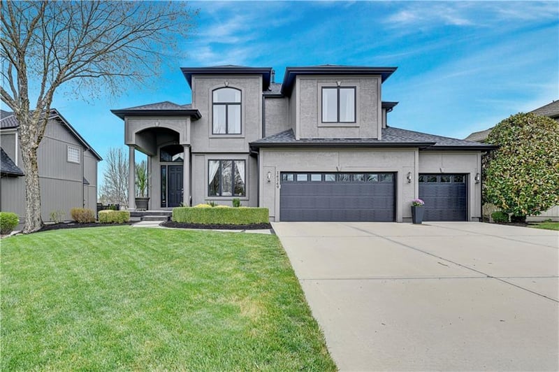 14349 Nieman Rd, Overland Park, KS 66221