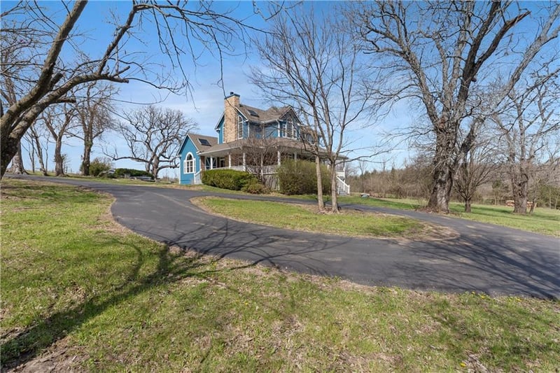 33604 E Stringtown Rd, Greenwood, MO 64034