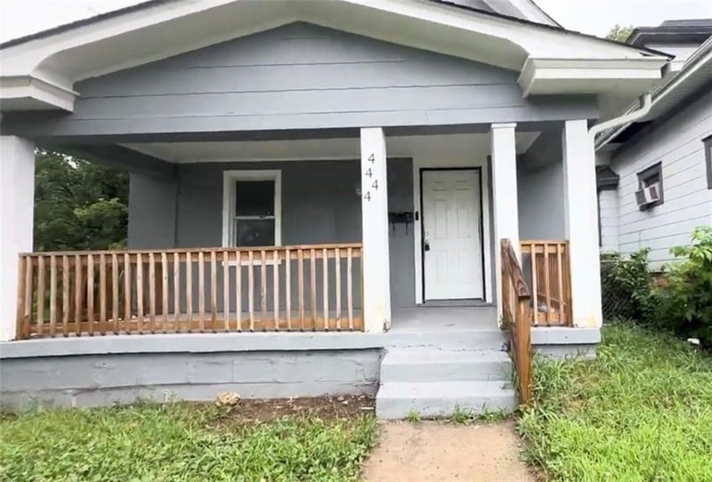 4444 Olive St, Kansas City, MO 64130