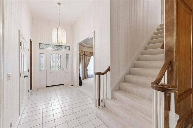 11012 125th St, Overland Park, KS 66213