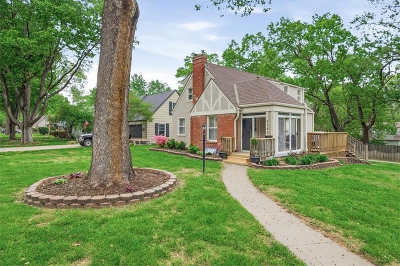 5153 Nall Ave, Roeland Park, KS 66202