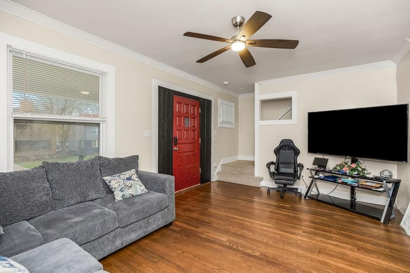 3307 Agnes Ave, Kansas City, MO 64128