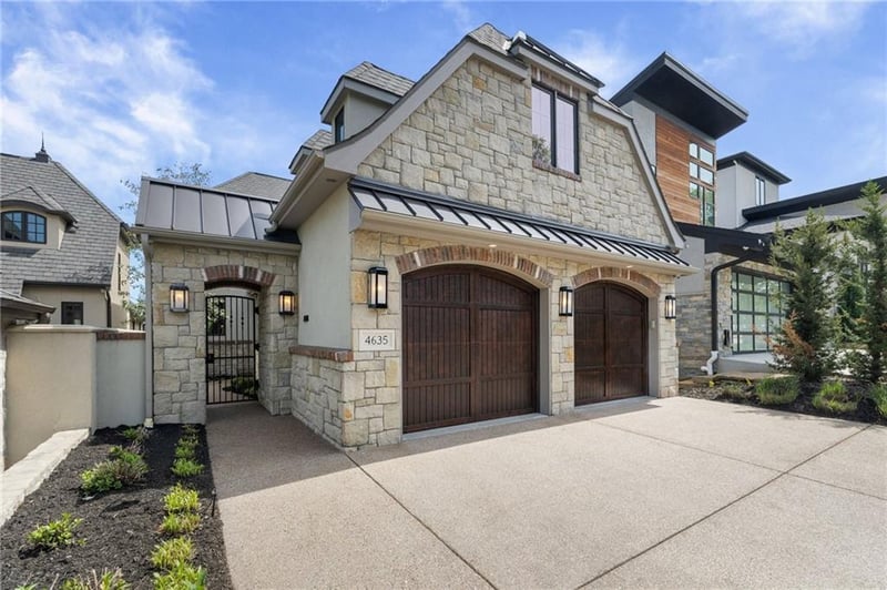 4635 Jarboe St, Kansas City, MO 64112