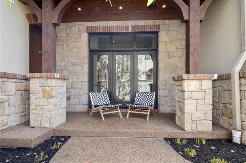 4635 Jarboe St, Kansas City, MO 64112