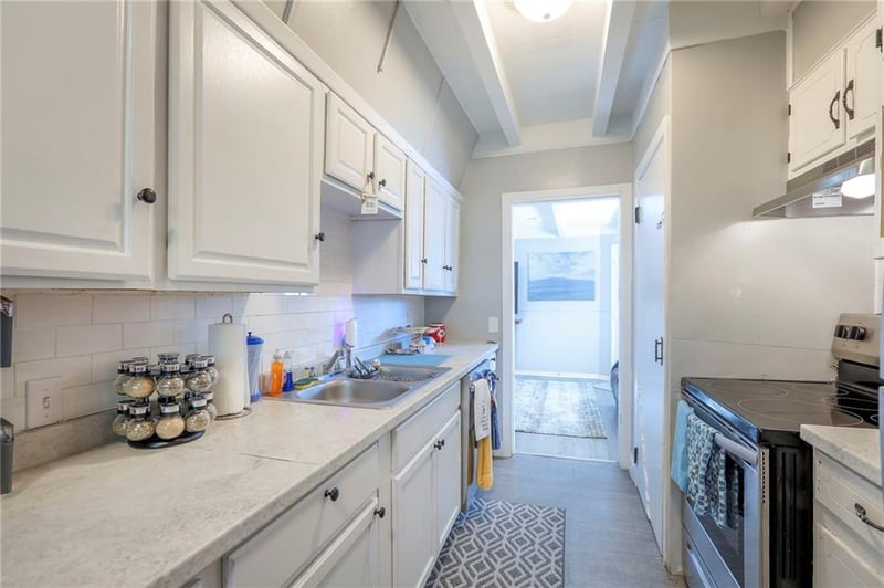 3030 75th Ter, Kansas City, KS 66109