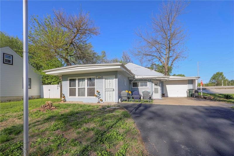 3030 N 75th Ter, Kansas City, KS 66109