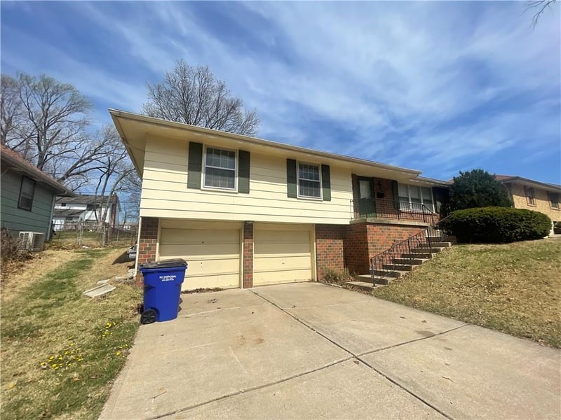 3412 68th Ter, Kansas City, MO 64119