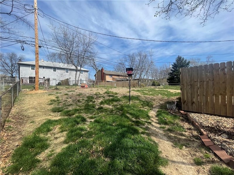 3412 NE 68th Ter, Kansas City, MO 64119