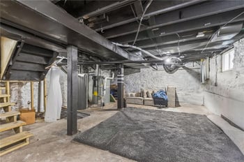 3232 28th St, Kansas City, MO 64128