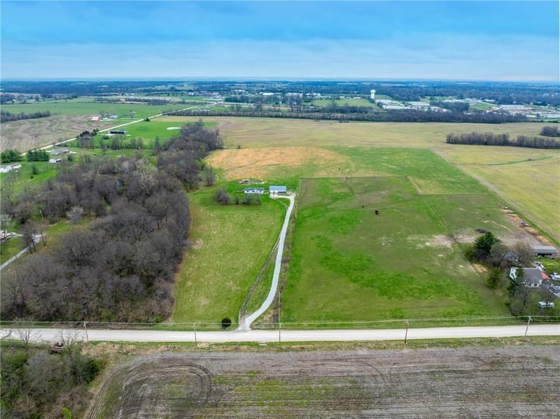 24237 Husk Rd, Brookfield, MO 64628