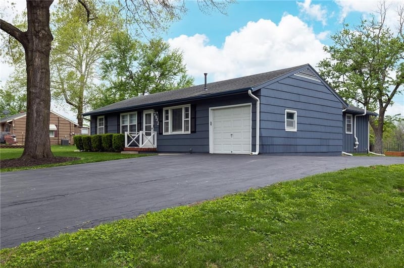 12932 Virginia Ave, Kansas City, MO 64146