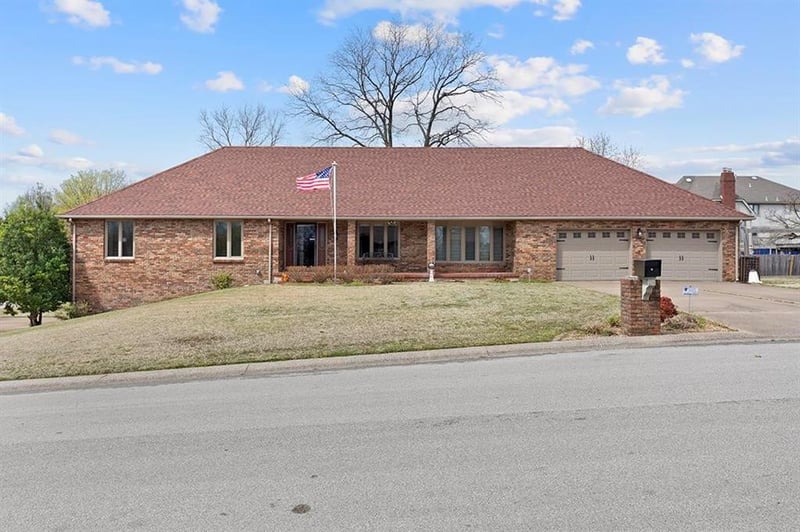 3330 Delaware Ave, Joplin, MO 64804