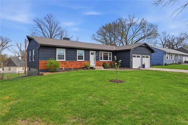 4853 Gladstone Ave, Kansas City, MO 64119