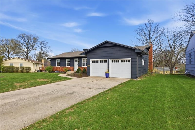 4853 Gladstone Ave, Kansas City, MO 64119