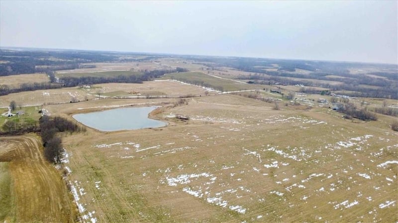 22305 P Hw, Weston, MO 64098