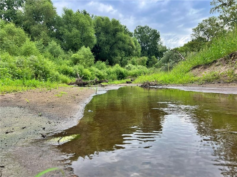 5947 State Highway Dd Hw, Albany, MO 64441