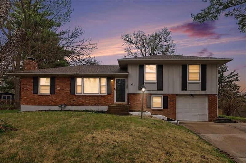 4937 Overton Ave, Kansas City, MO 64133