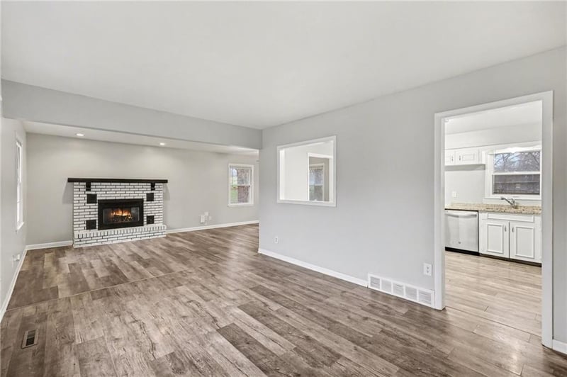 4937 Overton Ave, Kansas City, MO 64133