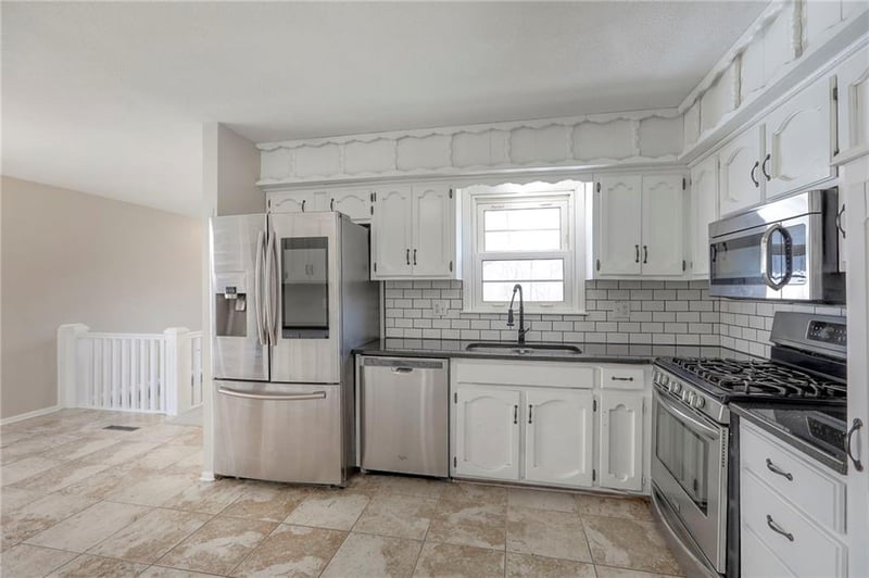 201 Shrank Ave, Independence, MO 64056