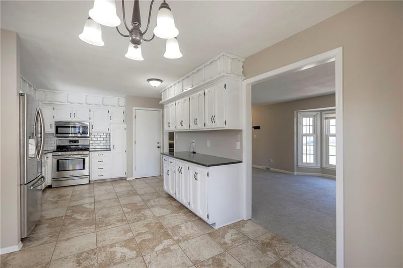 201 Shrank Ave, Independence, MO 64056