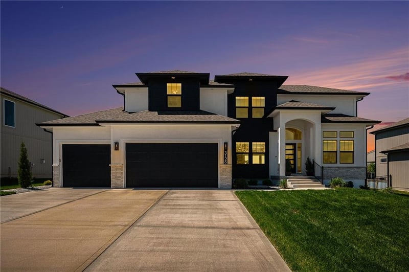 3133 Summit View Trl, Lee's Summit, MO 64082