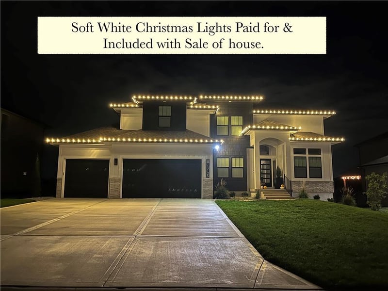 3133 Summit View Trl, Lee's Summit, MO 64082