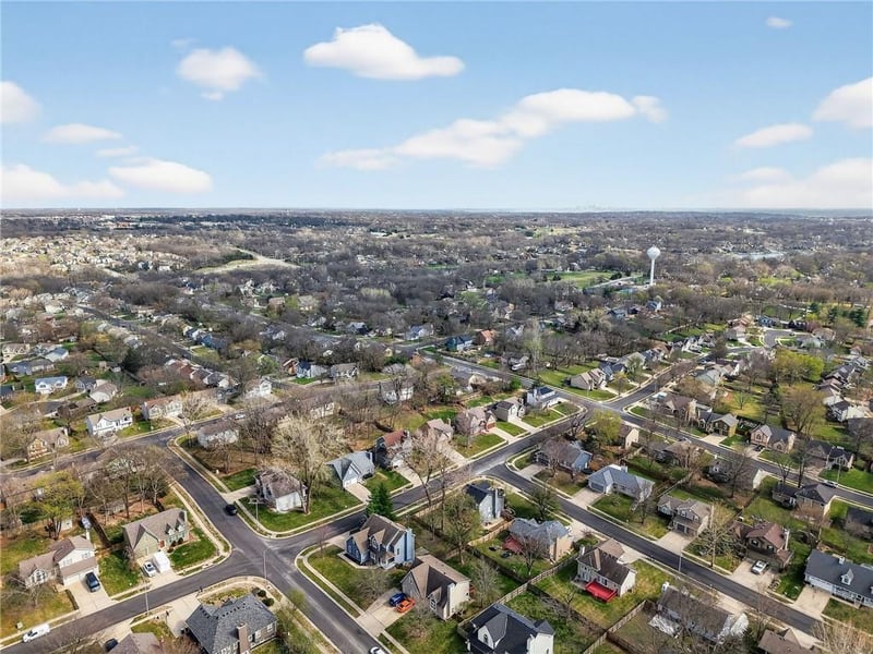 10001 87th St, Kansas City, MO 64153