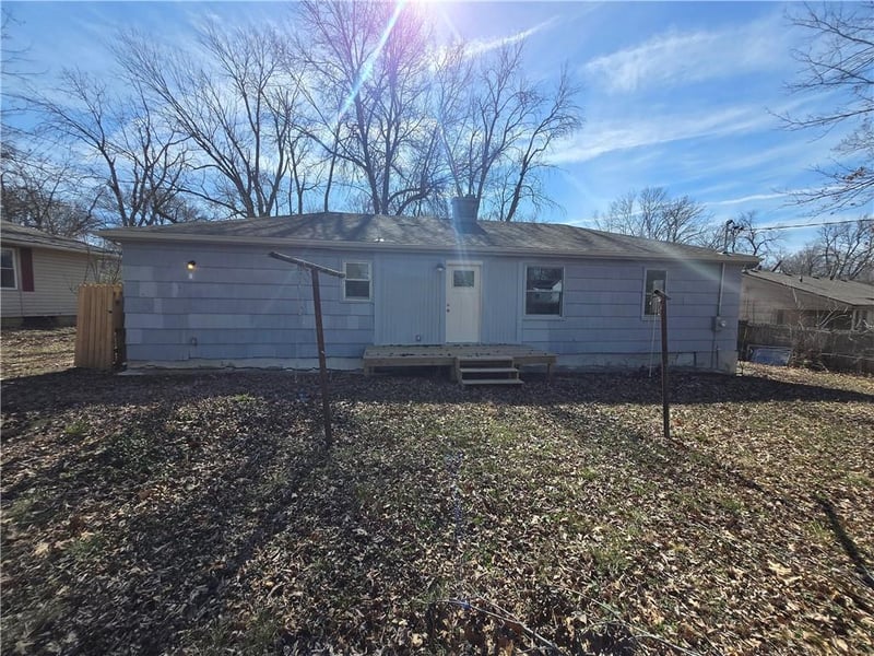 6902 98th Ter, Kansas City, MO 64134