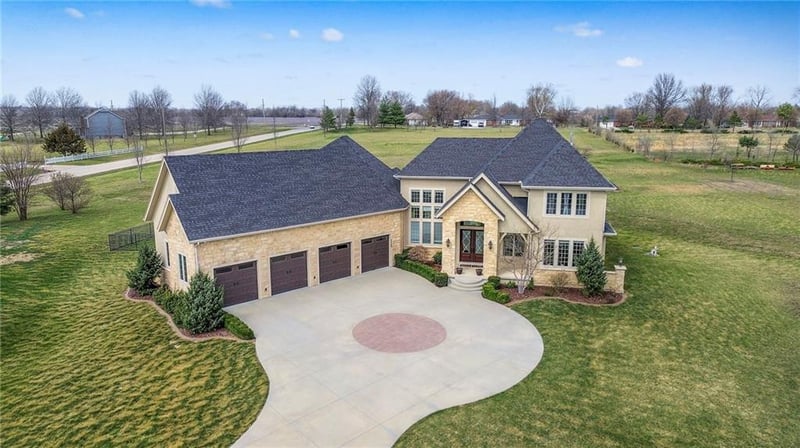 5460 W 208th St, Bucyrus, KS 66013