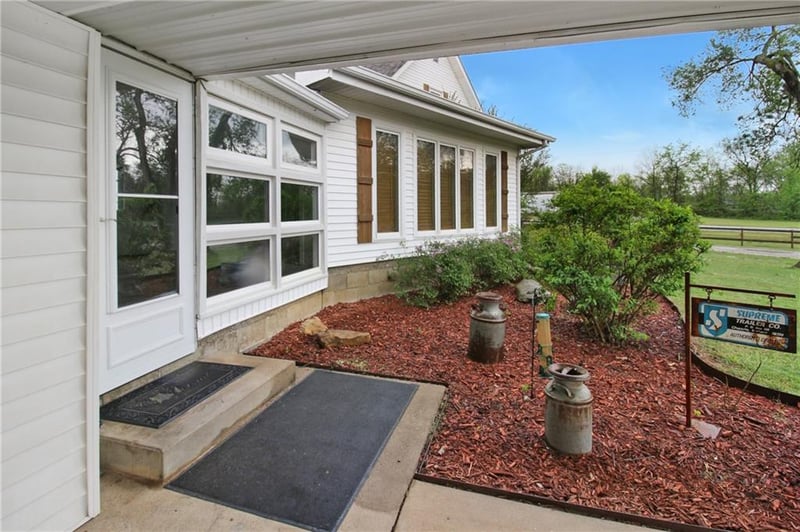 1509 5th St, Oswego, KS 67356