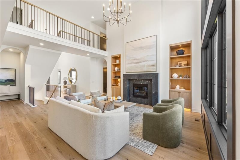 9606 175th Ter, Overland Park, KS 66221