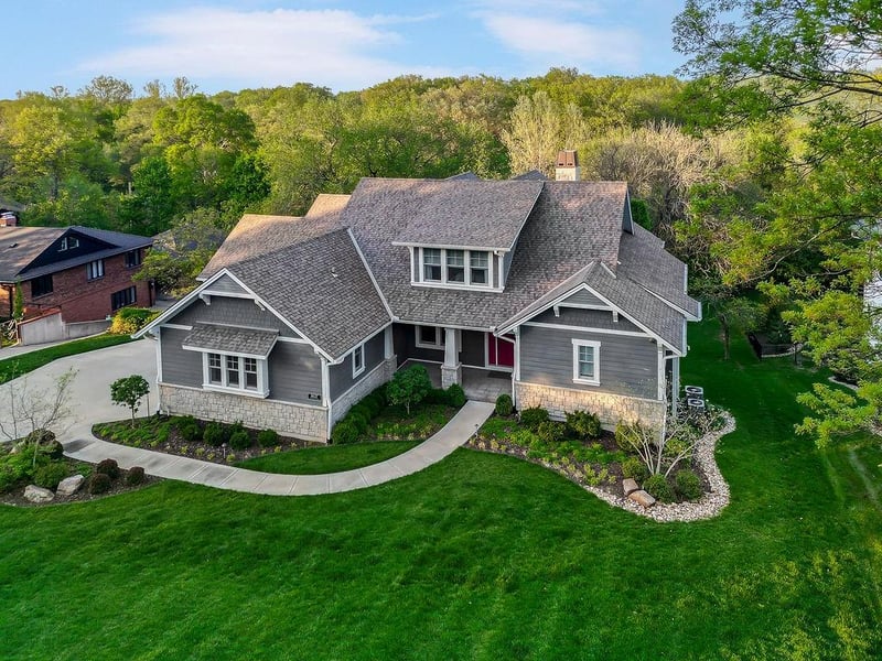 8637 Overhill Rd, Leawood, KS 66206