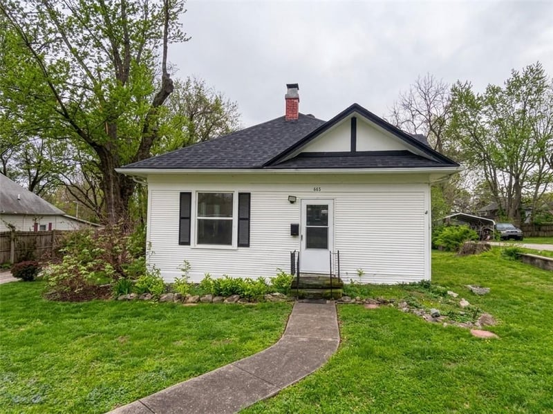 605 Lexington St, Richmond, MO 64085